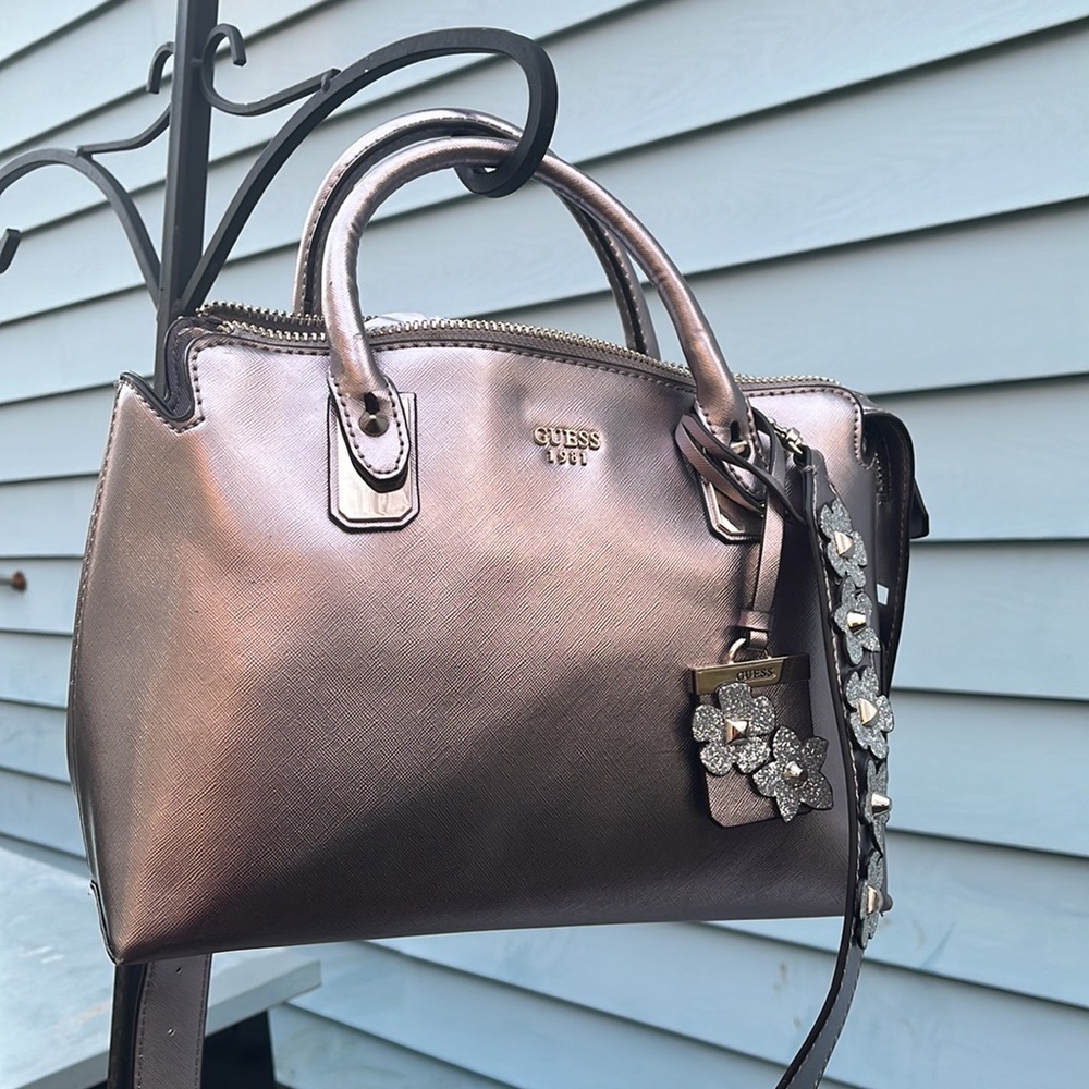 Guess 1981 handbag and shoulder bag